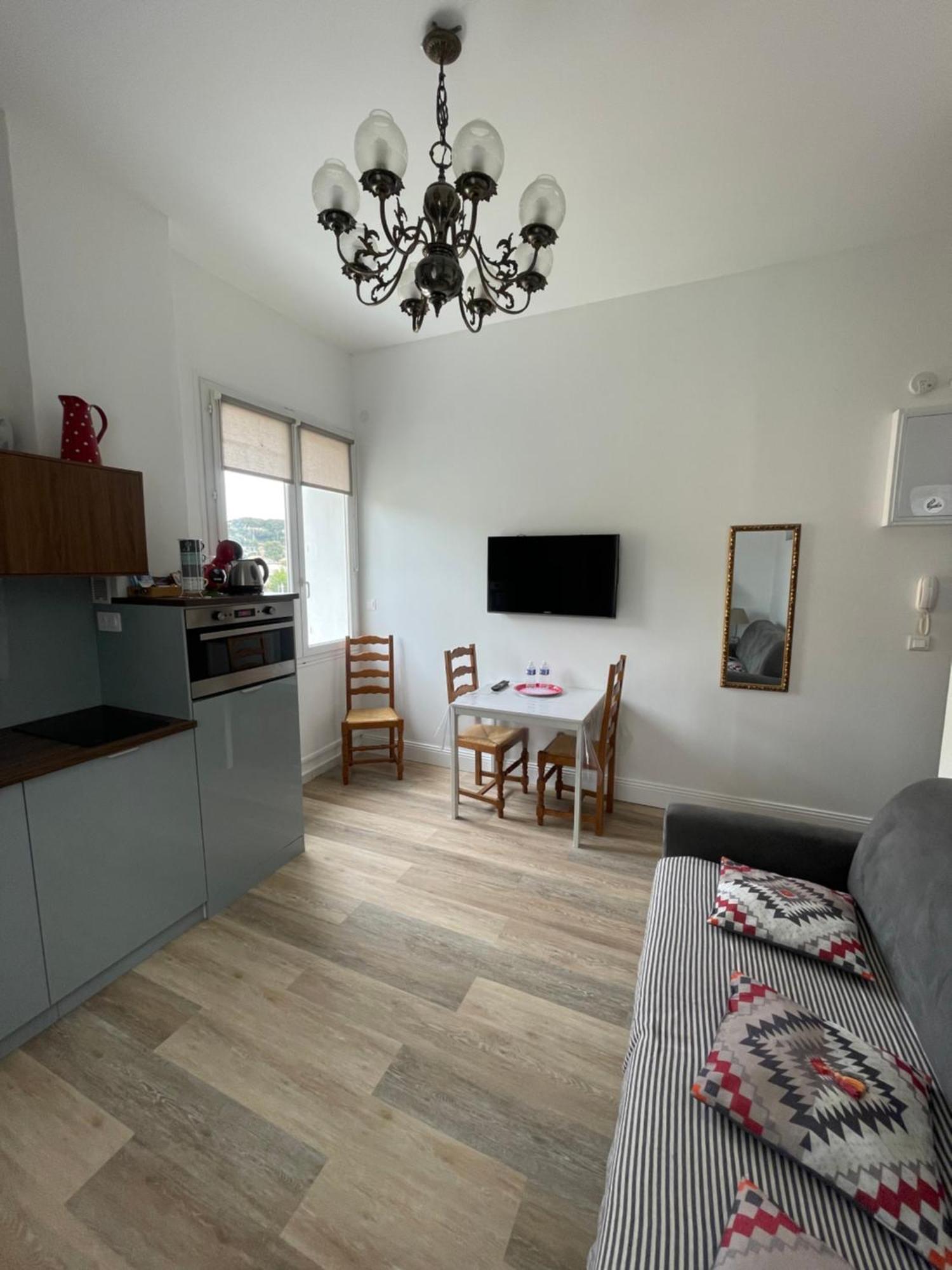 Port De Carry Le Rouet Apartment Exterior photo